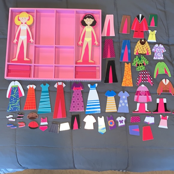 Lot of 3 Melissa and Doug Doll Dress up puzzles - Picture 3 of 8